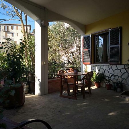 Ferienwohnung Casa Vacanze Sonia Amelia Exterior foto