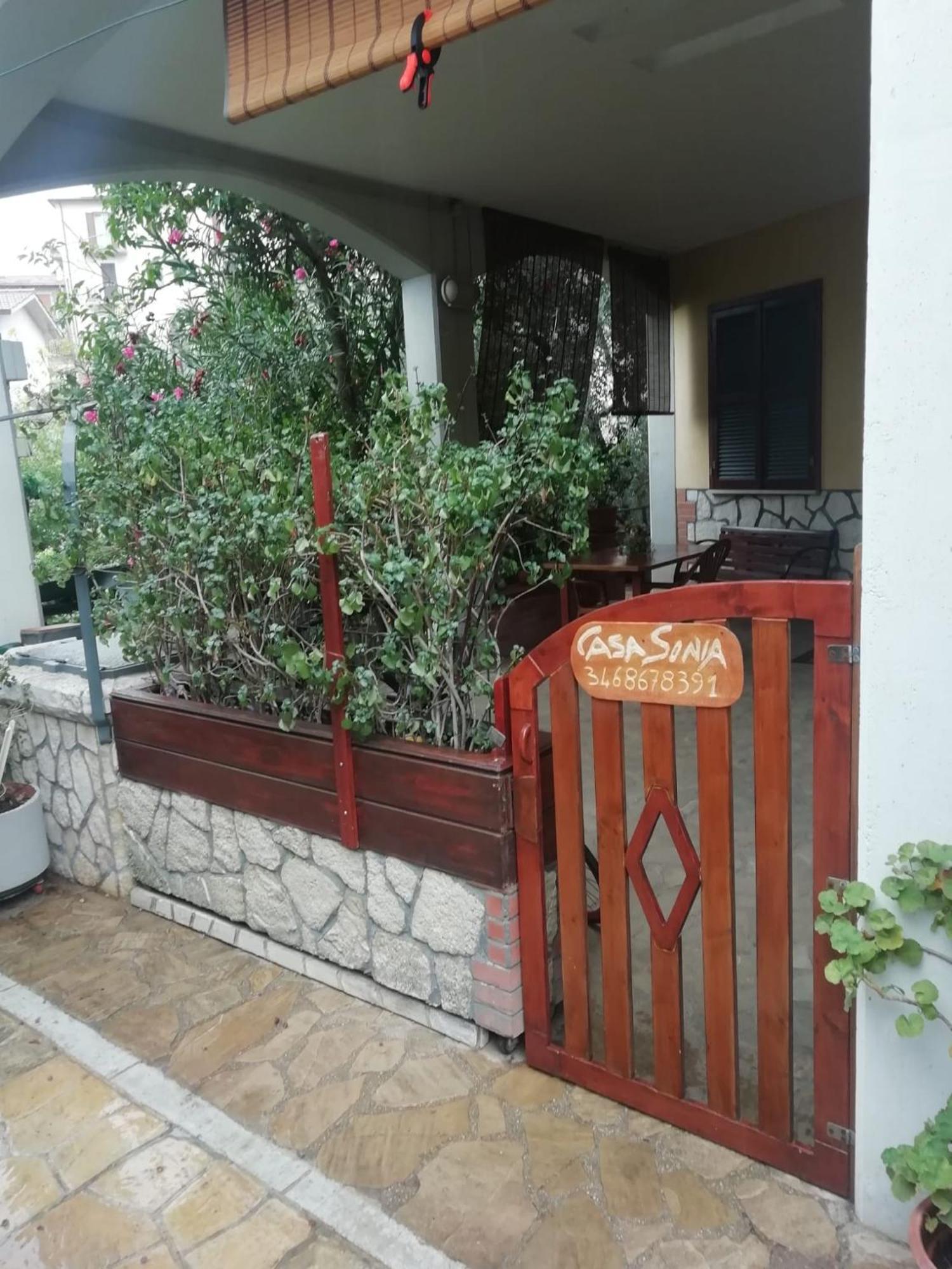 Ferienwohnung Casa Vacanze Sonia Amelia Exterior foto