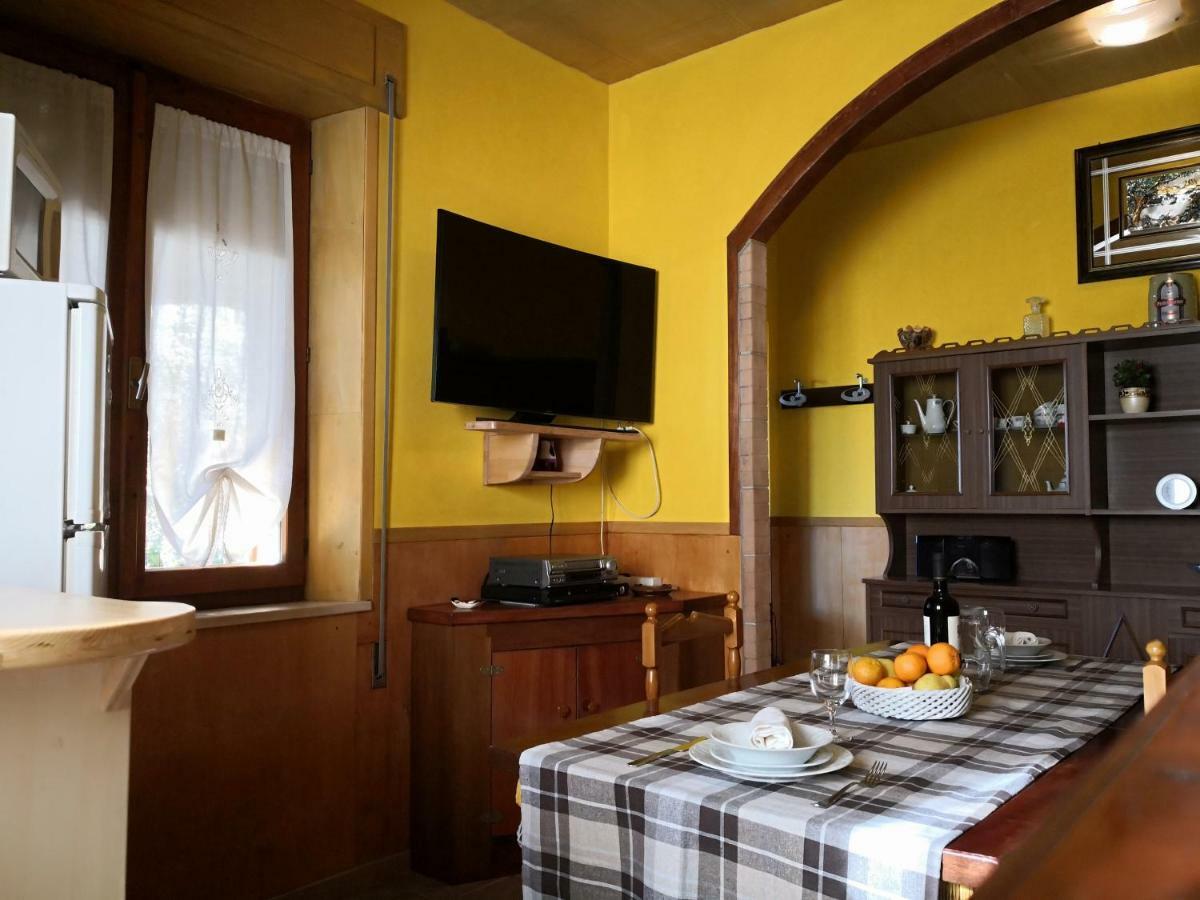 Ferienwohnung Casa Vacanze Sonia Amelia Exterior foto