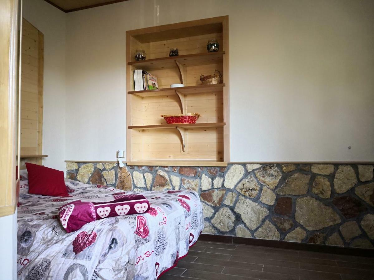 Ferienwohnung Casa Vacanze Sonia Amelia Exterior foto