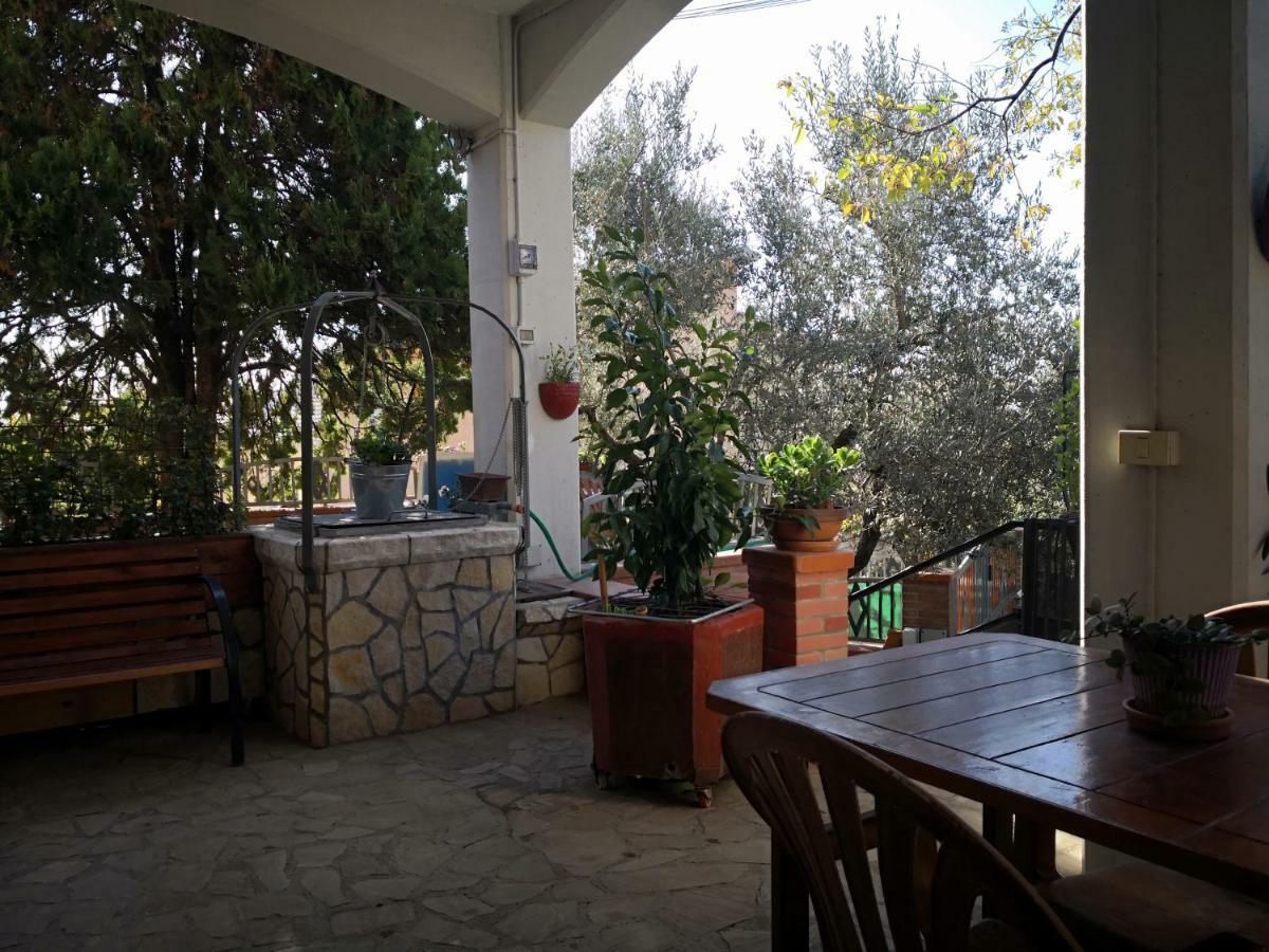 Ferienwohnung Casa Vacanze Sonia Amelia Exterior foto