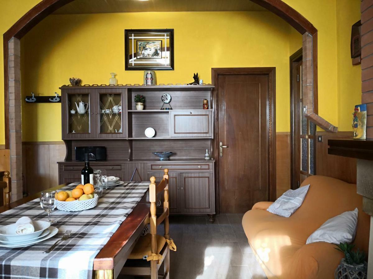 Ferienwohnung Casa Vacanze Sonia Amelia Exterior foto